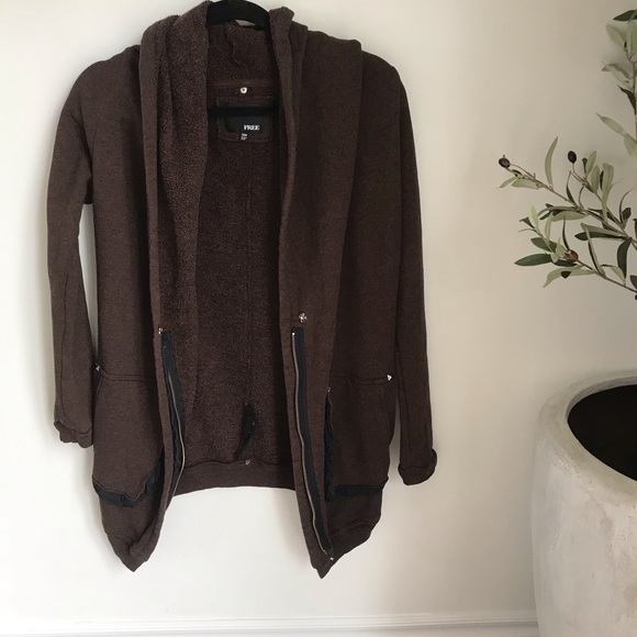 Wilfred Free Rousseau Sweater- Aritzia - Picture 3 of 7